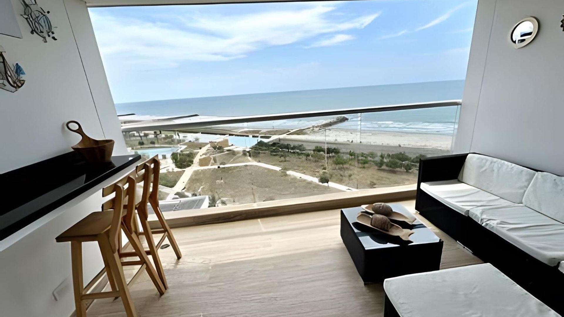 Con Vista Al Mar En 1106cb Cartagena