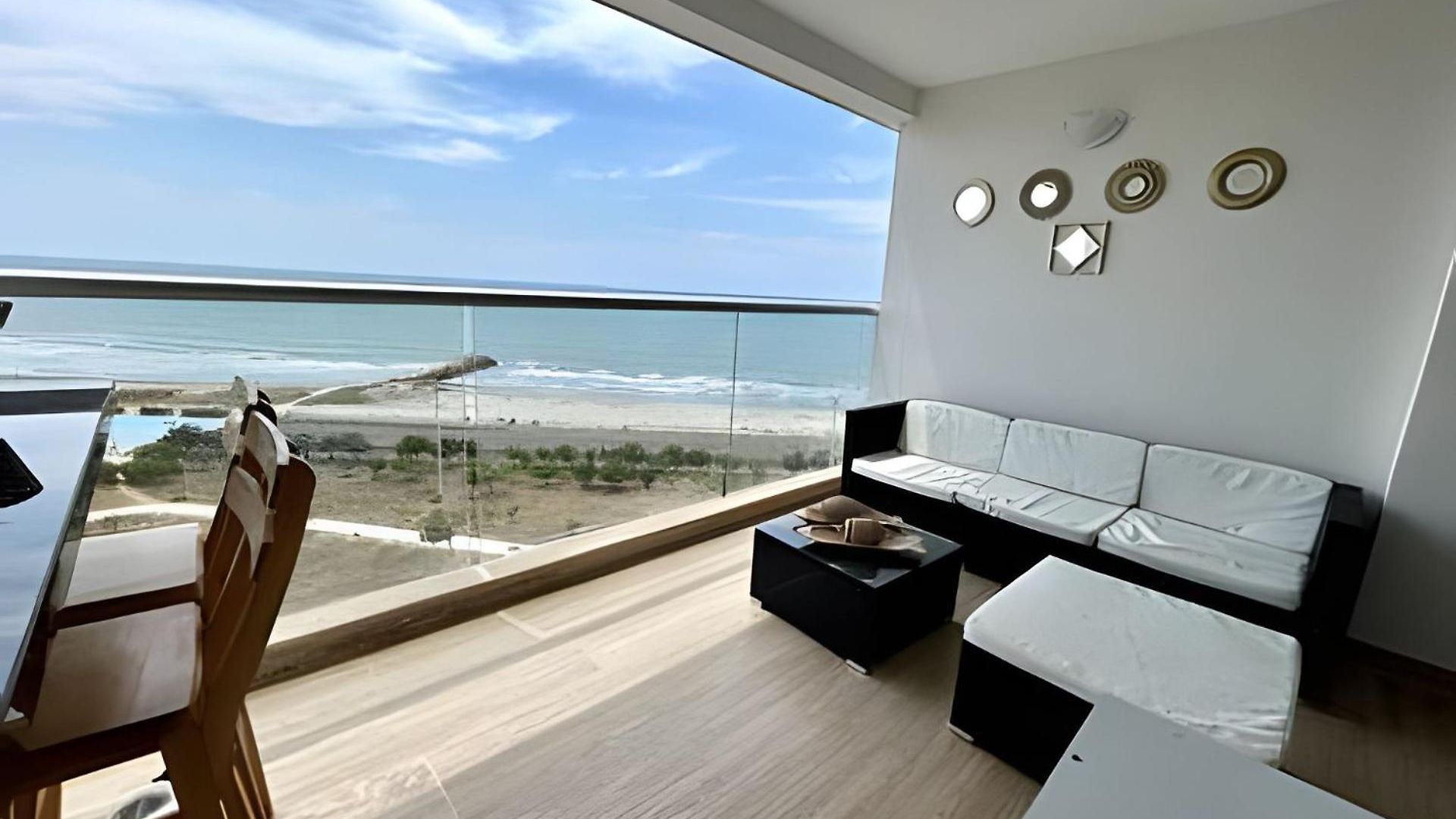 Con Vista Al Mar En 1106cb *
