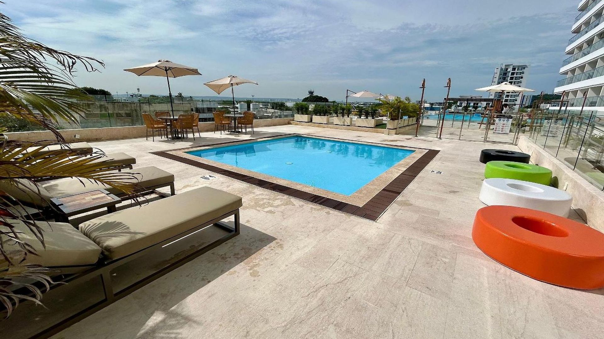 Apartamento Con Vista Al Mar En 1106cb